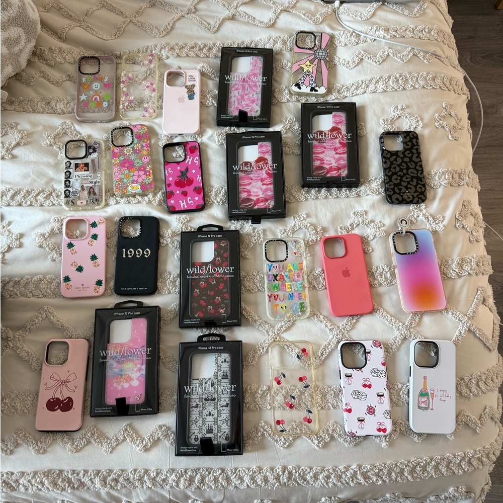HUGE IPHONE 13 PRO CASE BUNDLE - CASETIFY, WILDFLOWER, KATE SPADE ETC